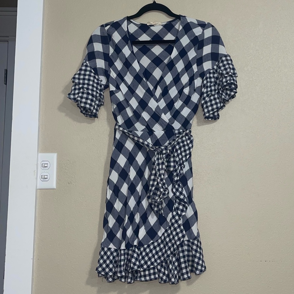 Peach Love California Black and White Puff Sleeve Midi Dress